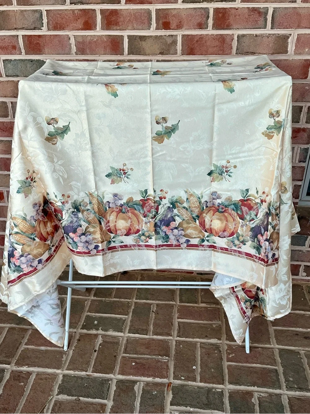 Benson Mills Jubilee Fall Thanksgiving Pumpkin Jacquard Fabric Tablecloth 60x84